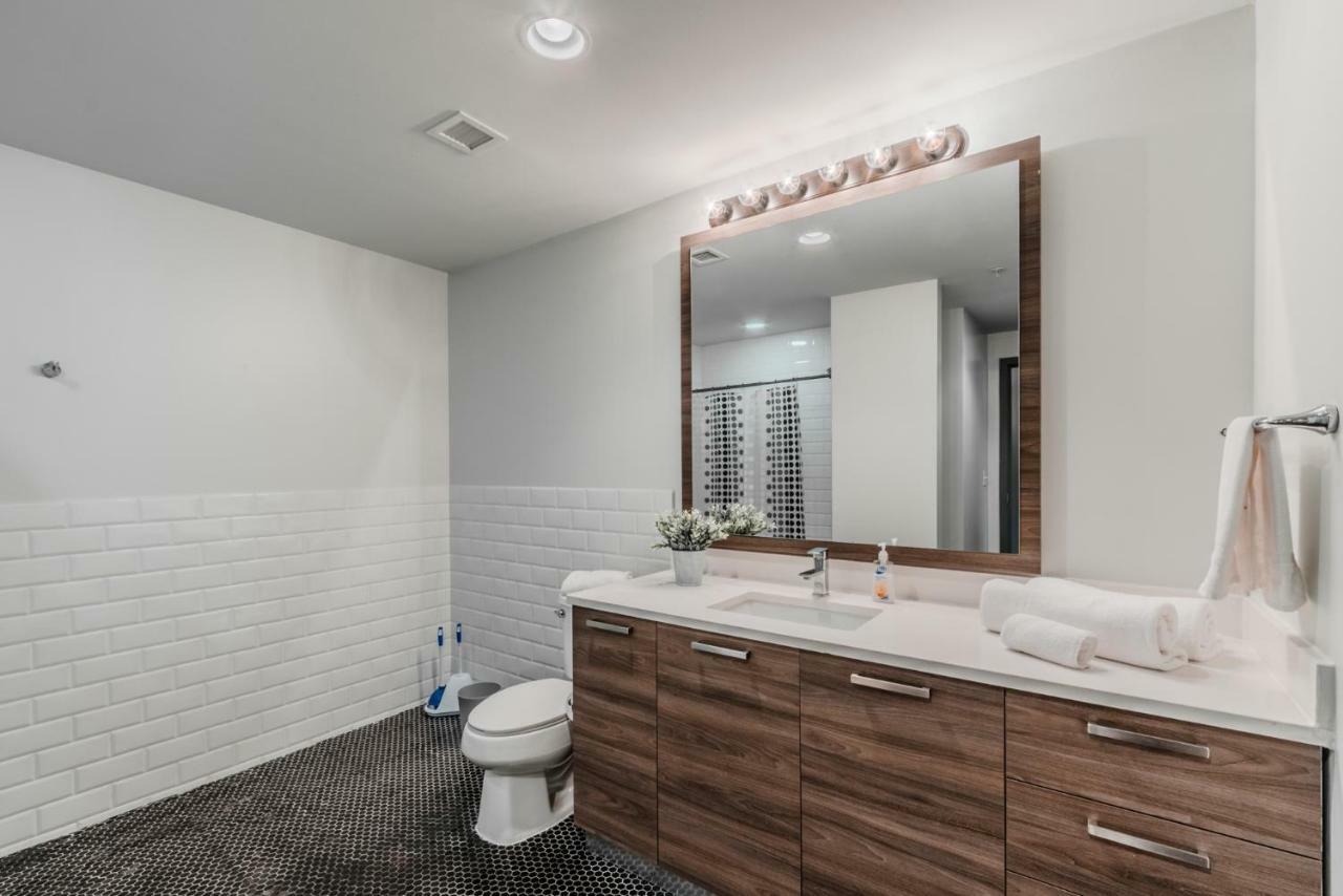 Regal Stays Corporate Apartments - Downtown ダラス エクステリア 写真