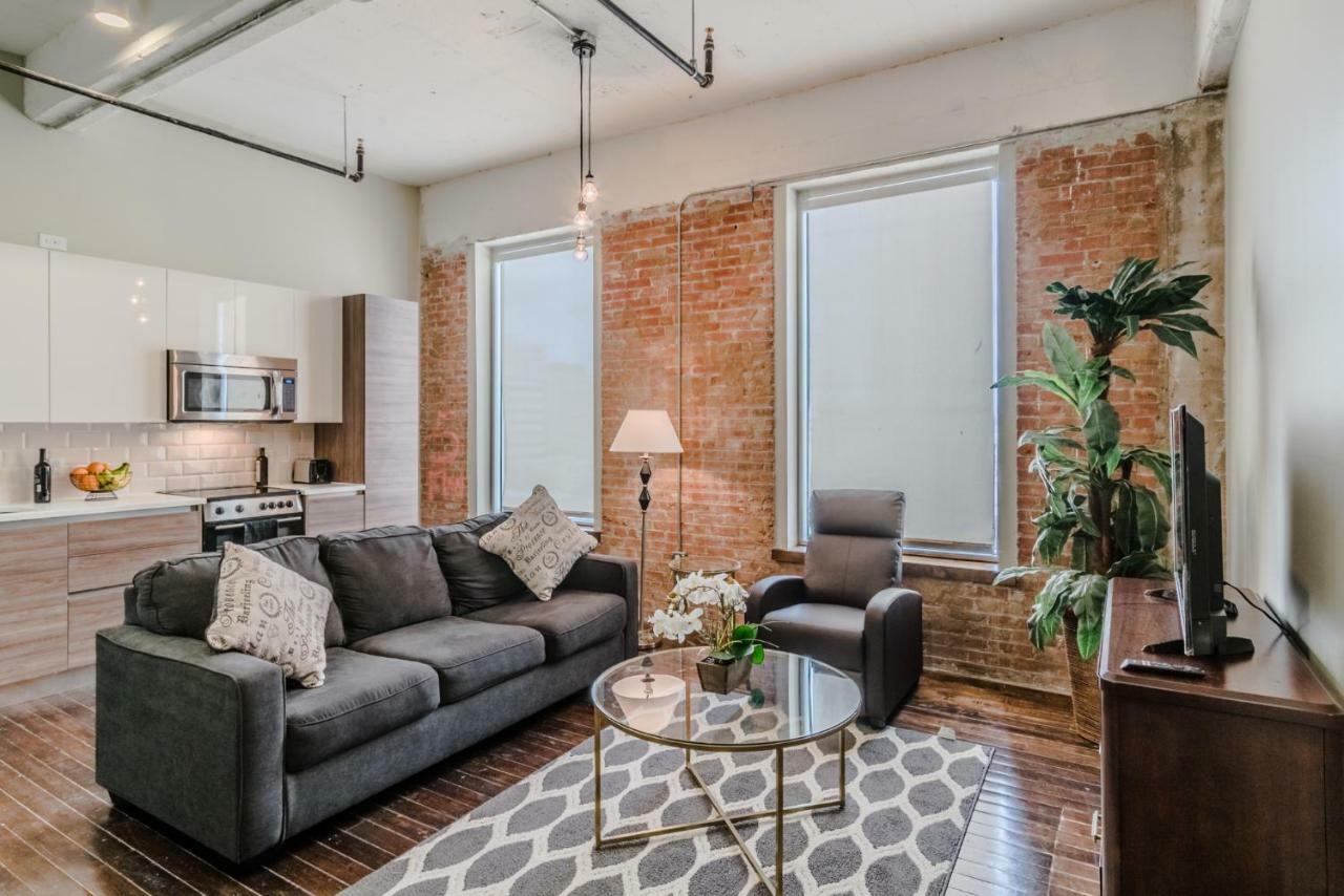 Regal Stays Corporate Apartments - Downtown ダラス エクステリア 写真
