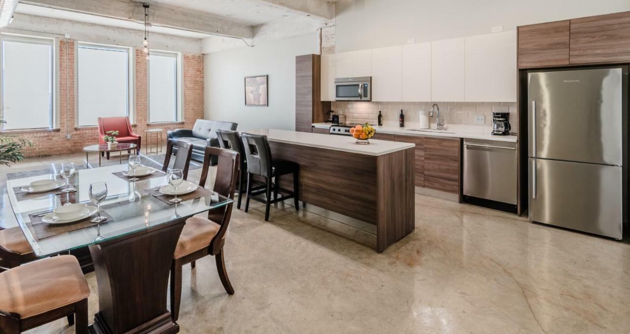 Regal Stays Corporate Apartments - Downtown ダラス エクステリア 写真