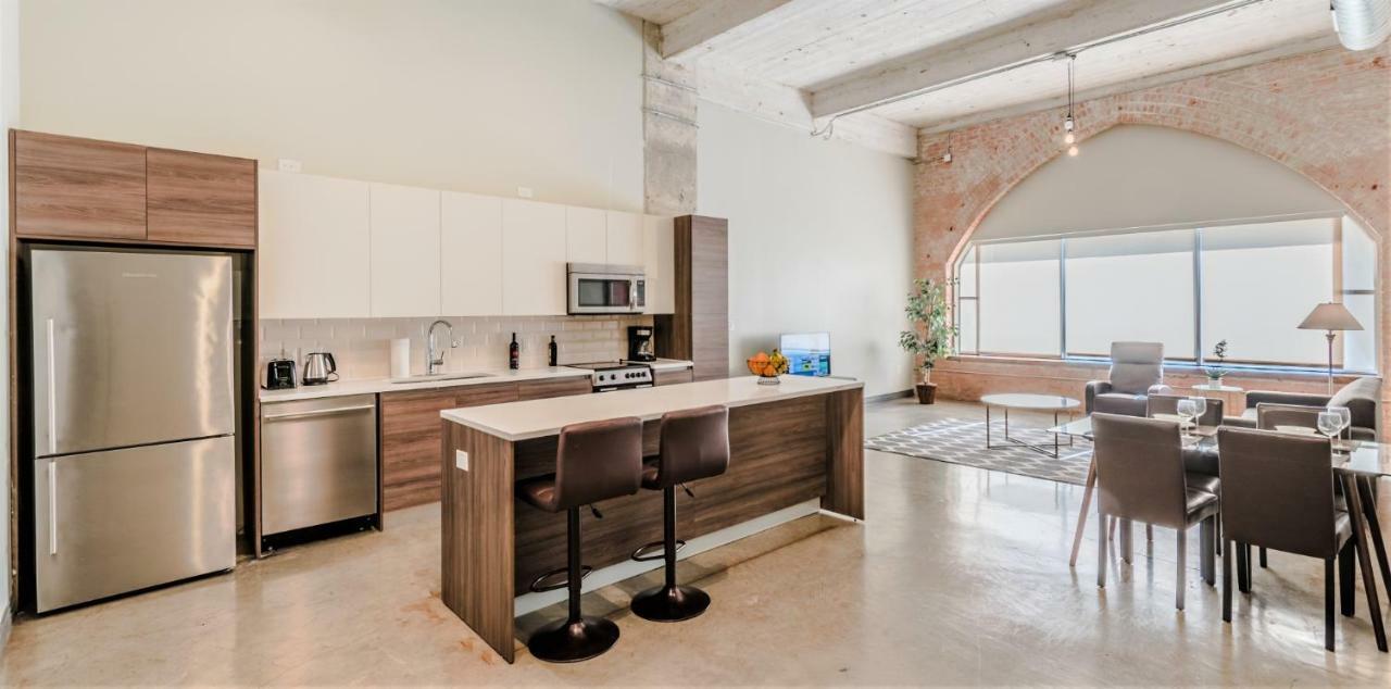 Regal Stays Corporate Apartments - Downtown ダラス エクステリア 写真