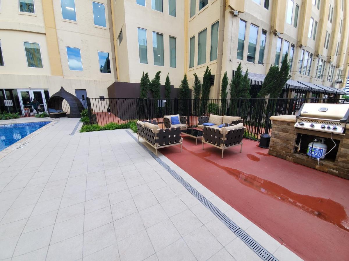 Regal Stays Corporate Apartments - Downtown ダラス エクステリア 写真